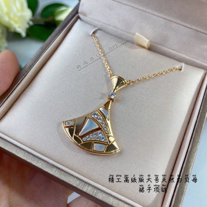 Bvlgari飾品 寶格麗新款925高級精工大號版本 寶格麗天然白貝母扇形小裙子項鏈  zgbq3287